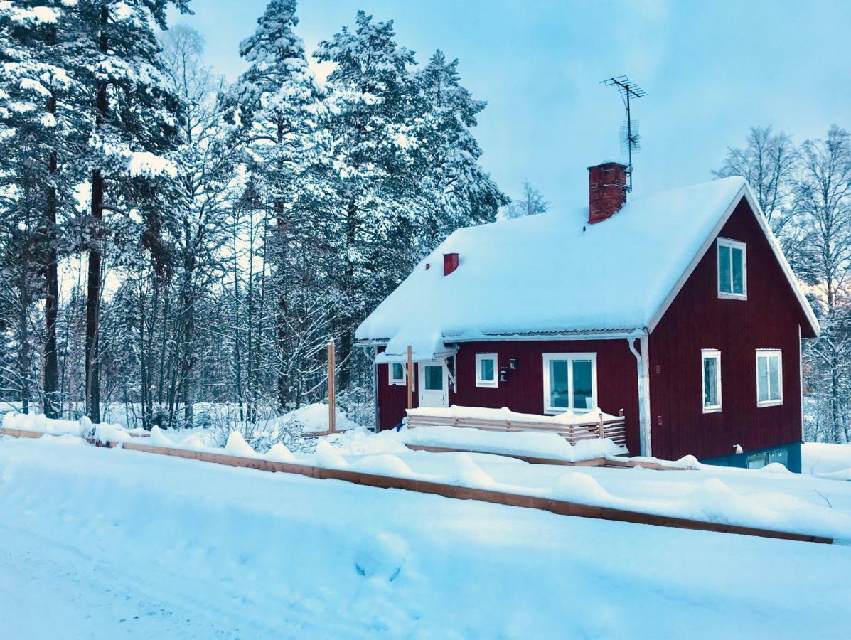 Dala Cottage Ulriksberg المظهر الخارجي الصورة